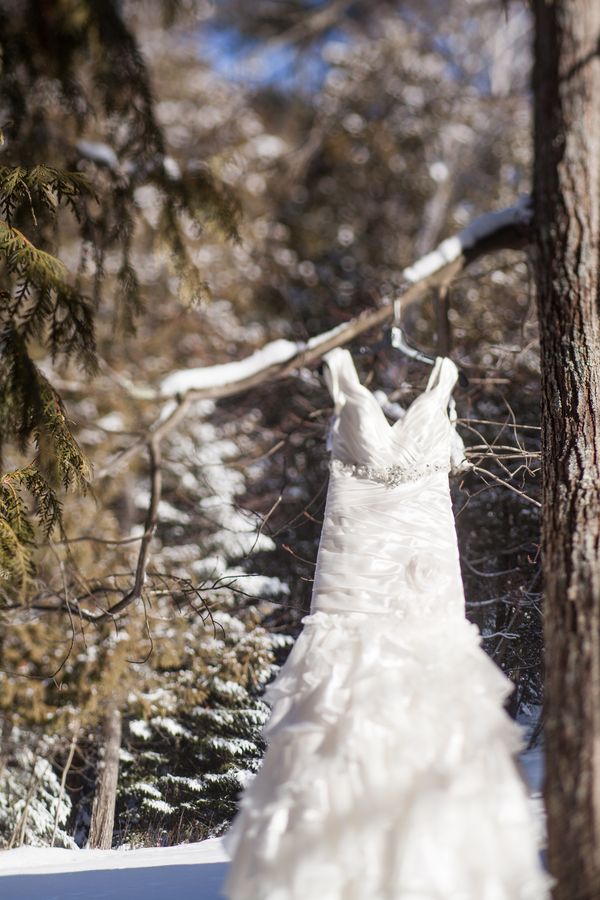 La sposa invernale e l'abito da sposa